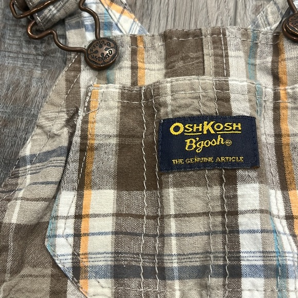 Oshkosh short overalls - Picture 2 of 4